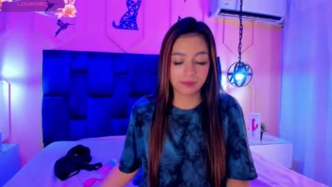 Snapshot of atenea_cute21 chatting on January 2025 09:27:01 AM Athenea online show from January 2025 09:27:01 AM