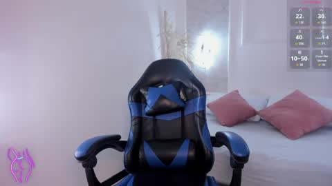 Atenea online show from April 2026 09:41:02 PM