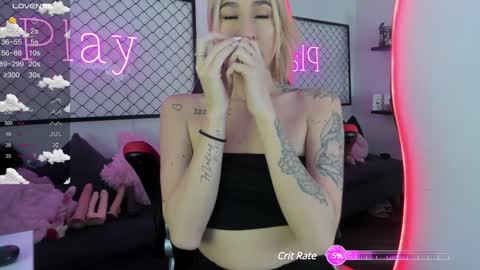 Snapshot of atenea_klett_ chatting on December 2024 01:44:01 PM ATENEA online show from December 2024 01:44:01 PM