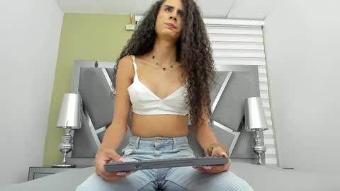 Snapshot of atenea_sexxx chatting on June 2026 03:53:01 AM atenea online show from June 2026 03:53:01 AM