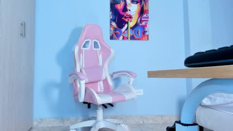 athenea__fox online show from November 2025 11:43:01 AM