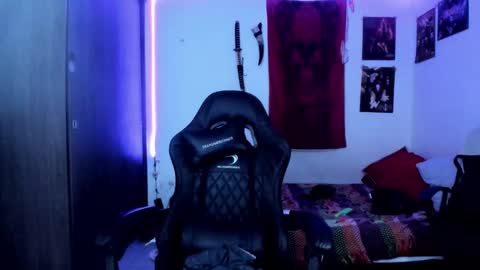 athenauwu online show from February 2025 09:11:01 AM