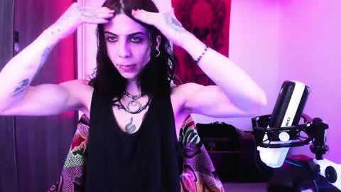 Snapshot of atheneoo_ chatting on May 2026 06:52:01 AM athenauwu online show from May 2026 06:52:01 AM