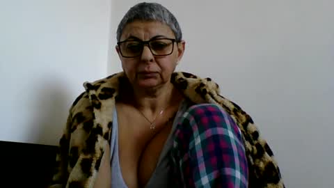 Snapshot of atikaarea chatting on February 2025 11:53:01 AM atikaarea online show from February 2025 11:53:01 AM