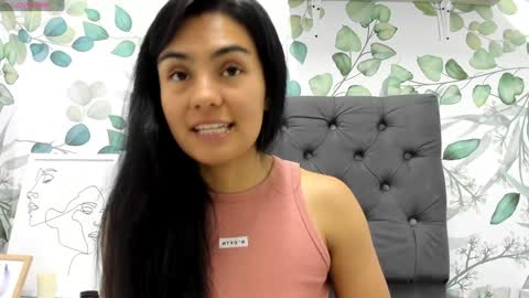 Snapshot of atilana_diaz chatting on January 2025 06:28:01 PM Atilana Diaz online show from January 2025 06:28:01 PM