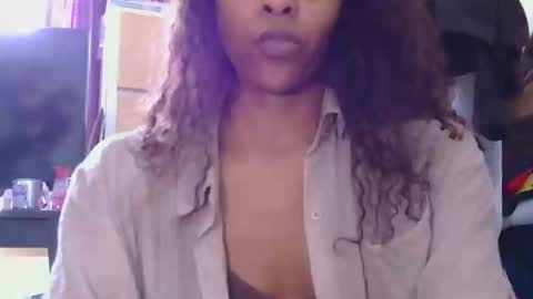 AtirahCali online show from May 2026 03:07:02 PM