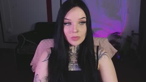 online every day between 10am-23pm online show from November 2025 08:02:02 AM