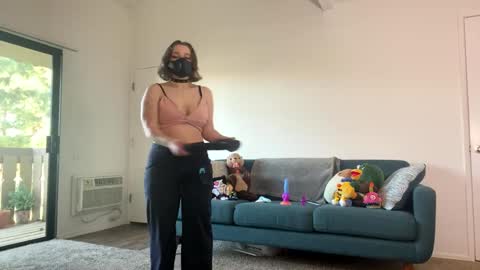atomicfemboy02 online show from January 2025 10:48:01 PM