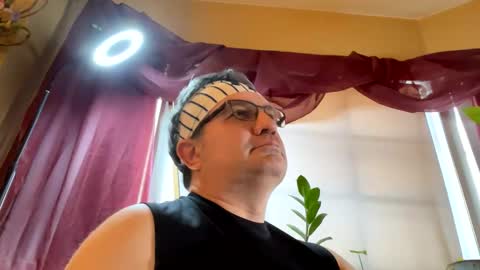 Snapshot of atozzzz chatting on November 2025 05:42:01 PM atozzzz online show from November 2025 05:42:01 PM