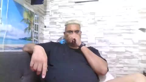 A online show from November 2025 08:48:02 AM