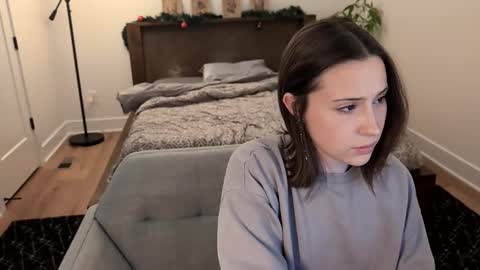 Miss Audrey online show from December 2024 09:48:01 PM