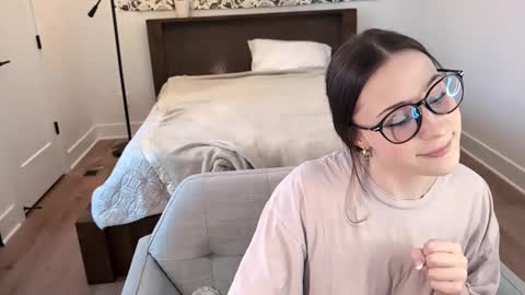 Miss Audrey online show from January 2025 09:29:01 PM