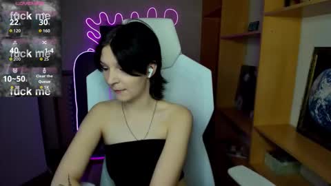 Snapshot of audreyykim chatting on November 2025 11:12:02 AM Audrey online show from November 2025 11:12:02 AM