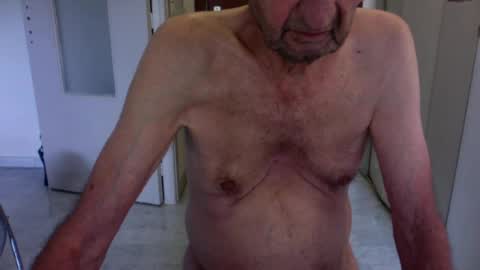 Snapshot of auguste688483 chatting on June 2026 07:29:02 AM auguste688483 online show from June 2026 07:29:02 AM