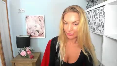 Snapshot of aullorasensual chatting on January 2025 09:13:02 AM AulloraSensual online show from January 2025 09:13:02 AM