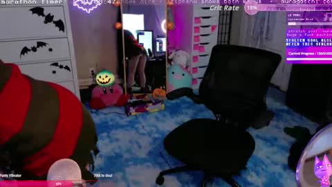 Snapshot of auragotchi chatting on October 2025 10:44:02 PM Aurora Aura online show from October 2025 10:44:02 PM