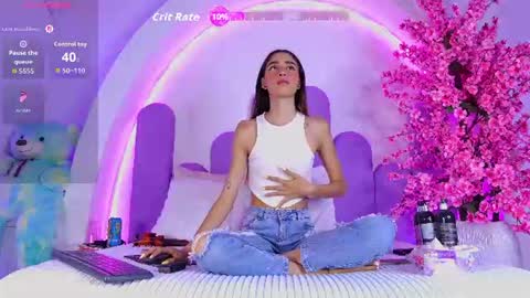 Aura online show from August 2026 07:05:01 PM