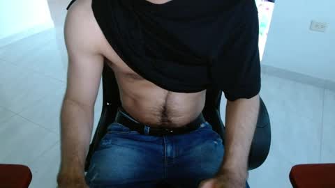 Snapshot of aureliv1 chatting on April 2026 10:59:01 PM Aureliano online show from April 2026 10:59:01 PM