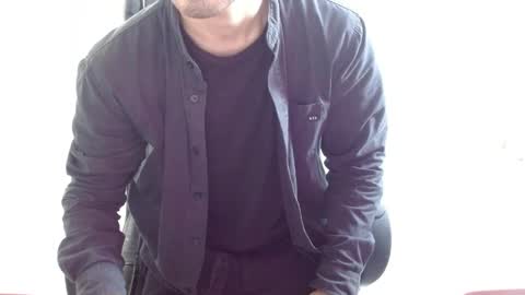 Snapshot of aureliv1 chatting on April 2026 10:04:01 PM Aureliano online show from April 2026 10:04:01 PM