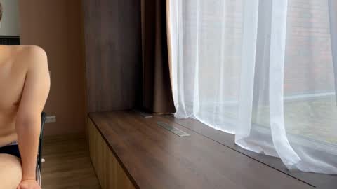 Aurora Asti online show from October 2025 07:56:01 AM