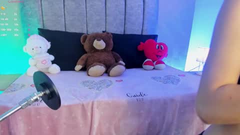 Aurora  online show from February 2026 01:16:01 PM