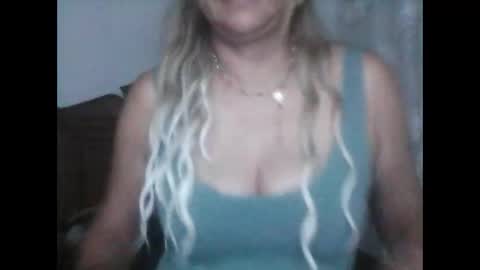 AURORA online show from November 2025 04:40:02 AM