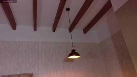 Aurora online show from October 2025 03:27:02 AM