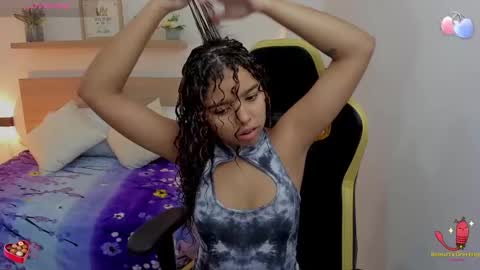Snapshot of aurora_rodriguez chatting on January 2025 12:29:01 PM aurora_rodriguez online show from January 2025 12:29:01 PM
