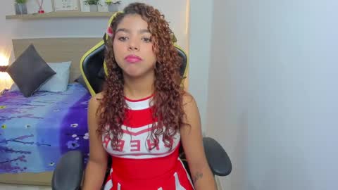 Snapshot of aurora_rodriguez chatting on January 2025 12:18:01 PM aurora_rodriguez online show from January 2025 12:18:01 PM