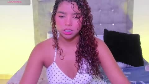 Snapshot of aurora_rodriguez chatting on March 2025 02:52:01 AM aurora_rodriguez online show from March 2025 02:52:01 AM