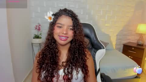Snapshot of aurora_rodriguez chatting on October 2025 12:34:02 PM aurora_rodriguez online show from October 2025 12:34:02 PM