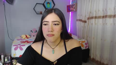 Snapshot of aurora_shy_ chatting on January 2025 07:07:01 AM Aurora online show from January 2025 07:07:01 AM