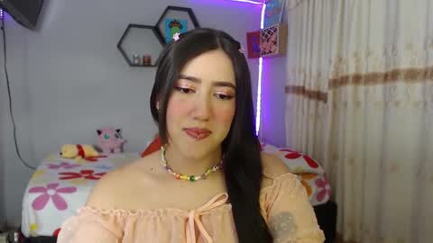 Snapshot of aurora_shy_ chatting on January 2025 04:15:01 AM Aurora online show from January 2025 04:15:01 AM