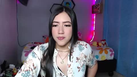 Snapshot of aurora_shy_ chatting on September 2025 06:46:01 AM Aurora online show from September 2025 06:46:01 AM