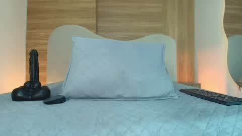 auroraa_miller online show from April 2026 03:09:02 AM