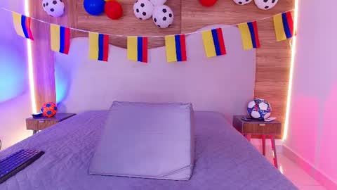 auroraa_miller online show from June 2026 03:06:02 AM