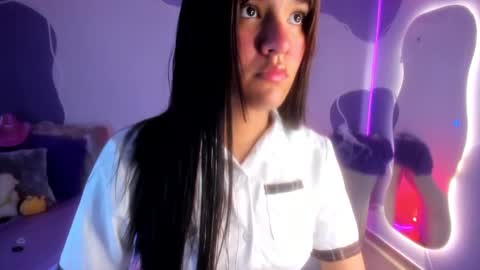 auroracute2 online show from October 2025 01:30:01 PM