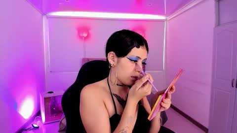 Aurora Diaz online show from November 2025 07:37:01 PM