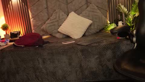 aurora online show from January 2026 07:50:02 PM