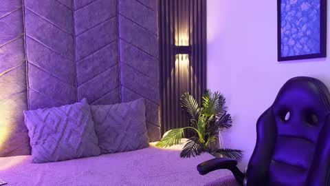 aurora online show from February 2026 07:34:02 PM