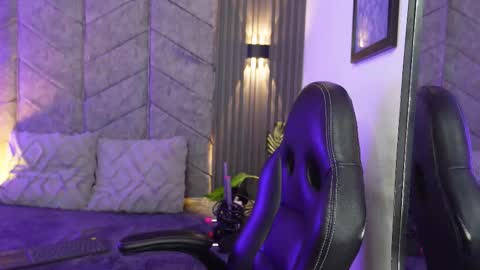 aurora online show from February 2026 07:19:02 PM