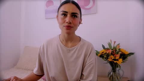 Aurora Ponce online show from September 2025 12:42:01 PM