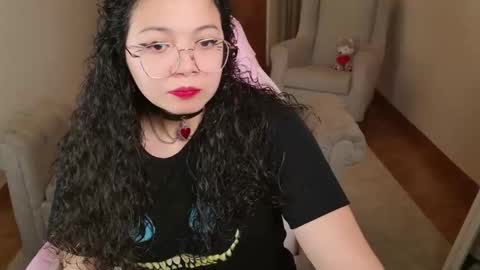 Snapshot of aurorasiera chatting on March 2026 09:50:01 PM Aurora online show from March 2026 09:50:01 PM