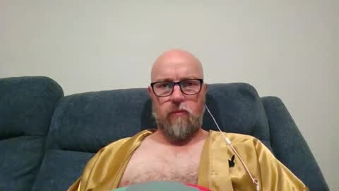 aussieguy73 online show from October 2025 12:28:01 PM