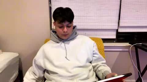 Snapshot of aussiepurple chatting on February 2025 05:24:01 AM HarrisonGeorge online show from February 2025 05:24:01 AM