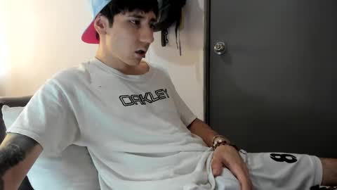 Snapshot of austin1119a chatting on October 2025 05:46:01 PM austin1119a online show from October 2025 05:46:01 PM