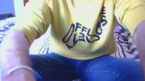 Snapshot of austin24100 chatting on April 2026 05:10:01 PM Austin online show from April 2026 05:10:01 PM