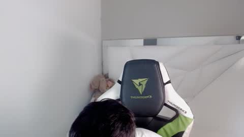 Snapshot of austin_col_ chatting on October 2025 01:53:02 PM AUSTIN online show from October 2025 01:53:02 PM