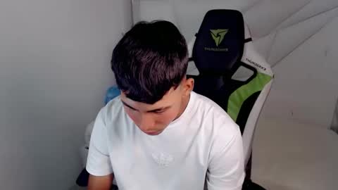 Snapshot of austin_col_ chatting on October 2025 01:54:01 PM AUSTIN online show from October 2025 01:54:01 PM