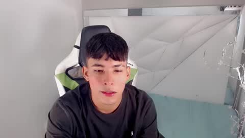 Snapshot of austin_col_ chatting on October 2025 02:07:02 PM AUSTIN online show from October 2025 02:07:02 PM